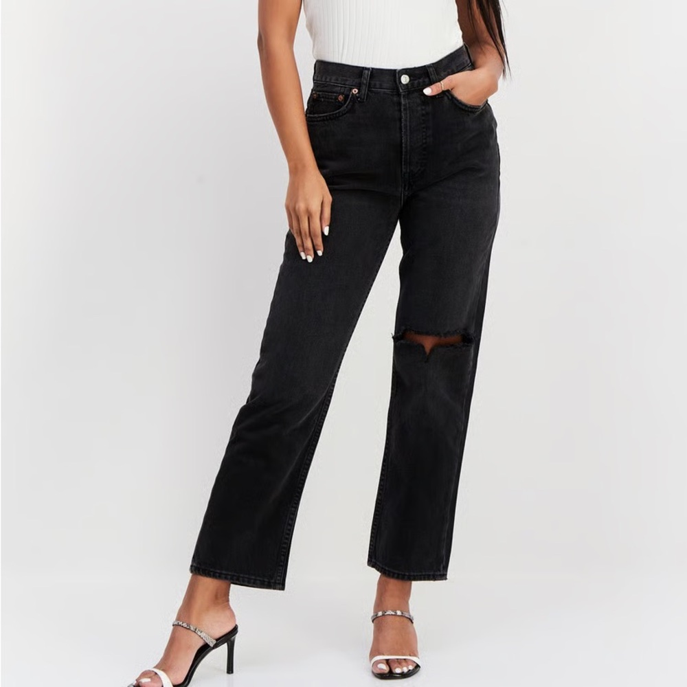 Topshop Dad Jeans in Black